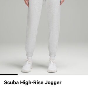 Scuba High-Rise Jogger - Light Gray